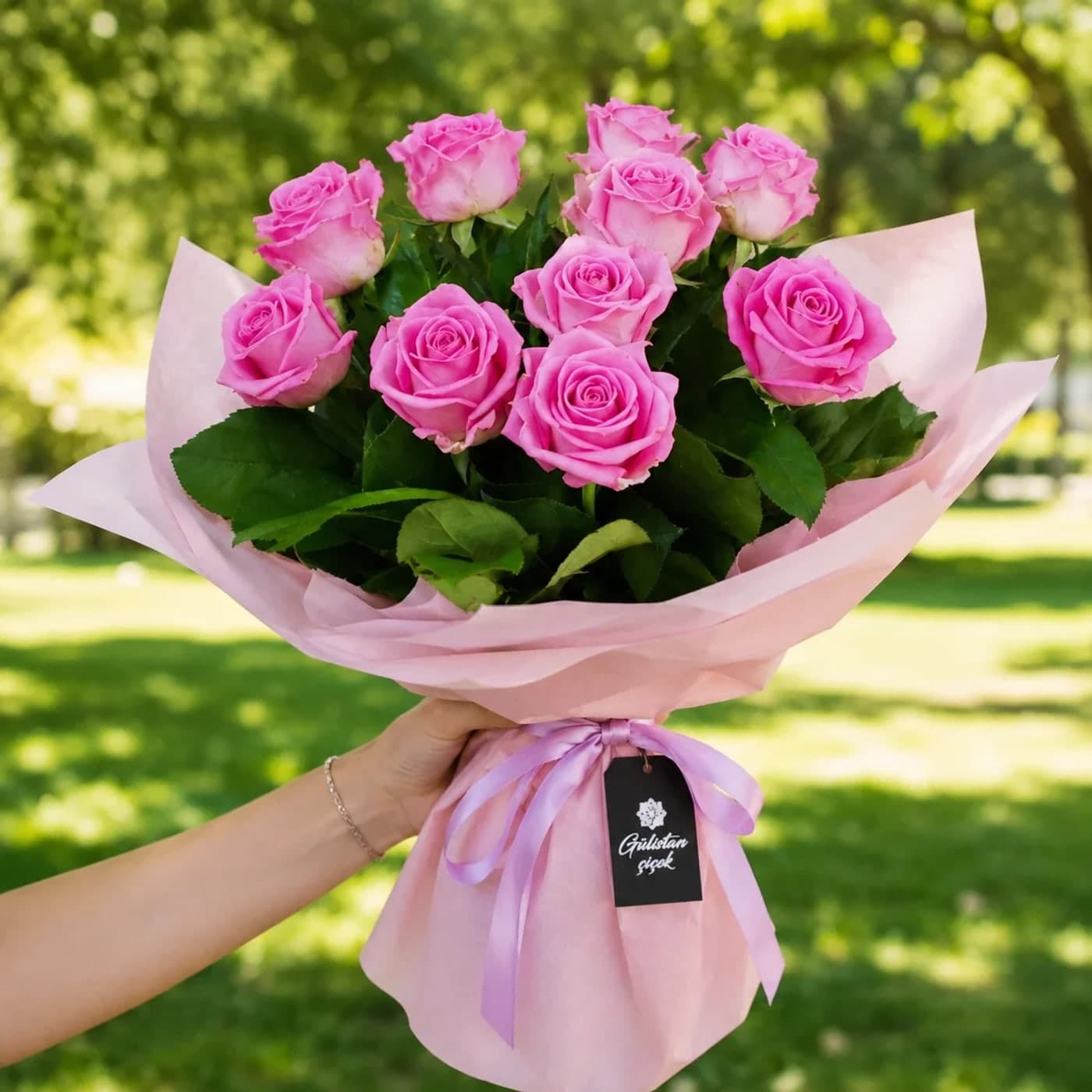 11 Pembe Güller İle Buket
