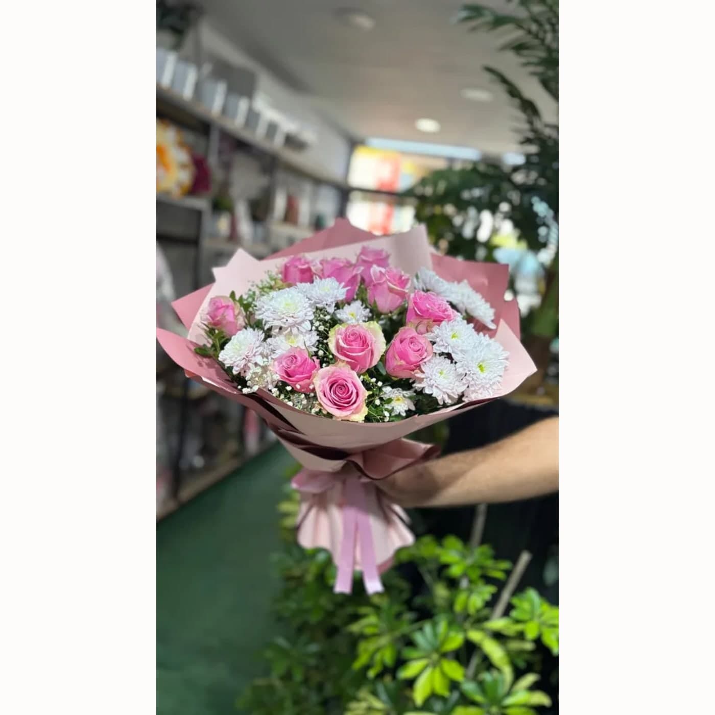Pembe Gül ve Beyaz Krizantem Buketi
